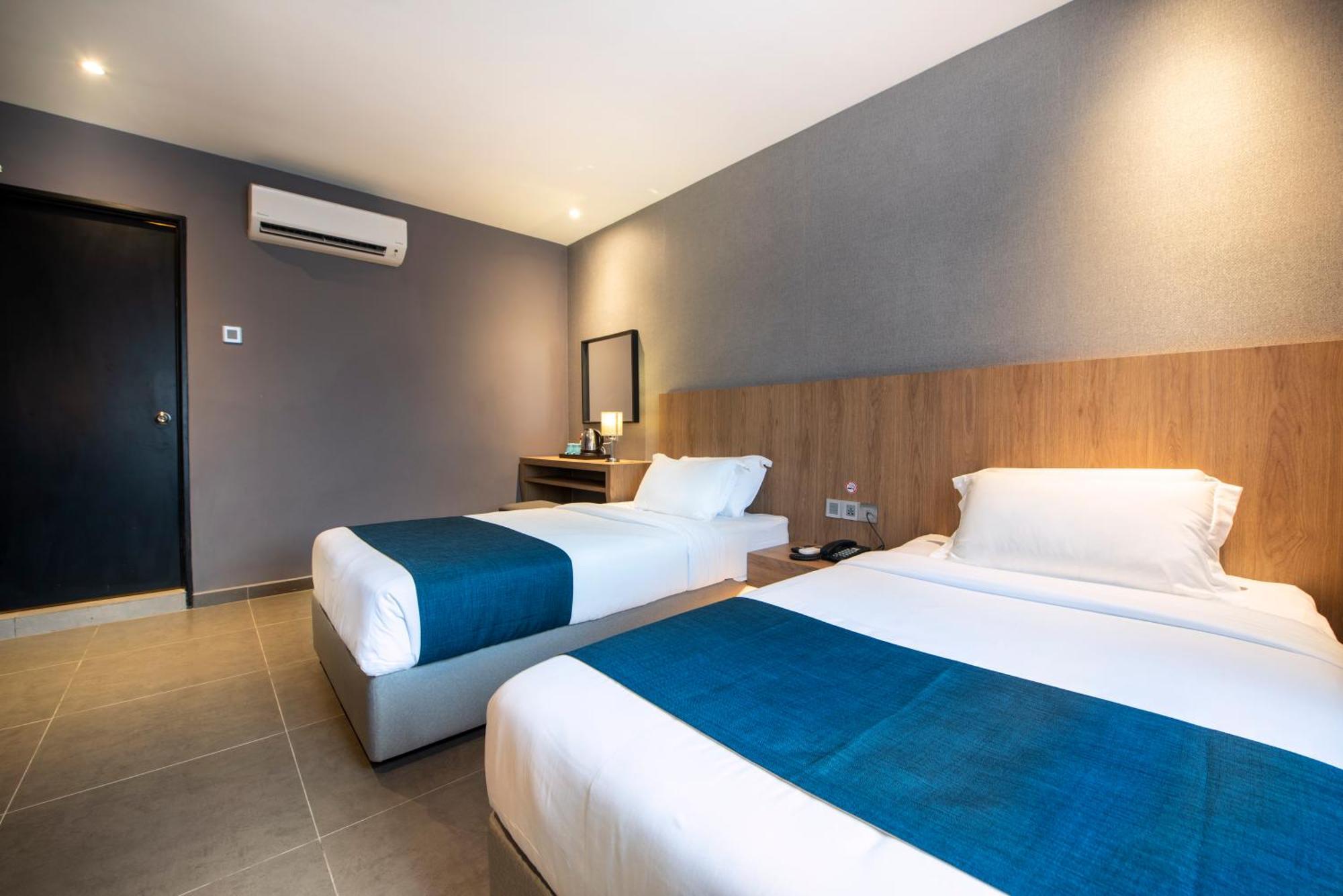 Orange Business Hotel Petaling Jaya Exterior photo